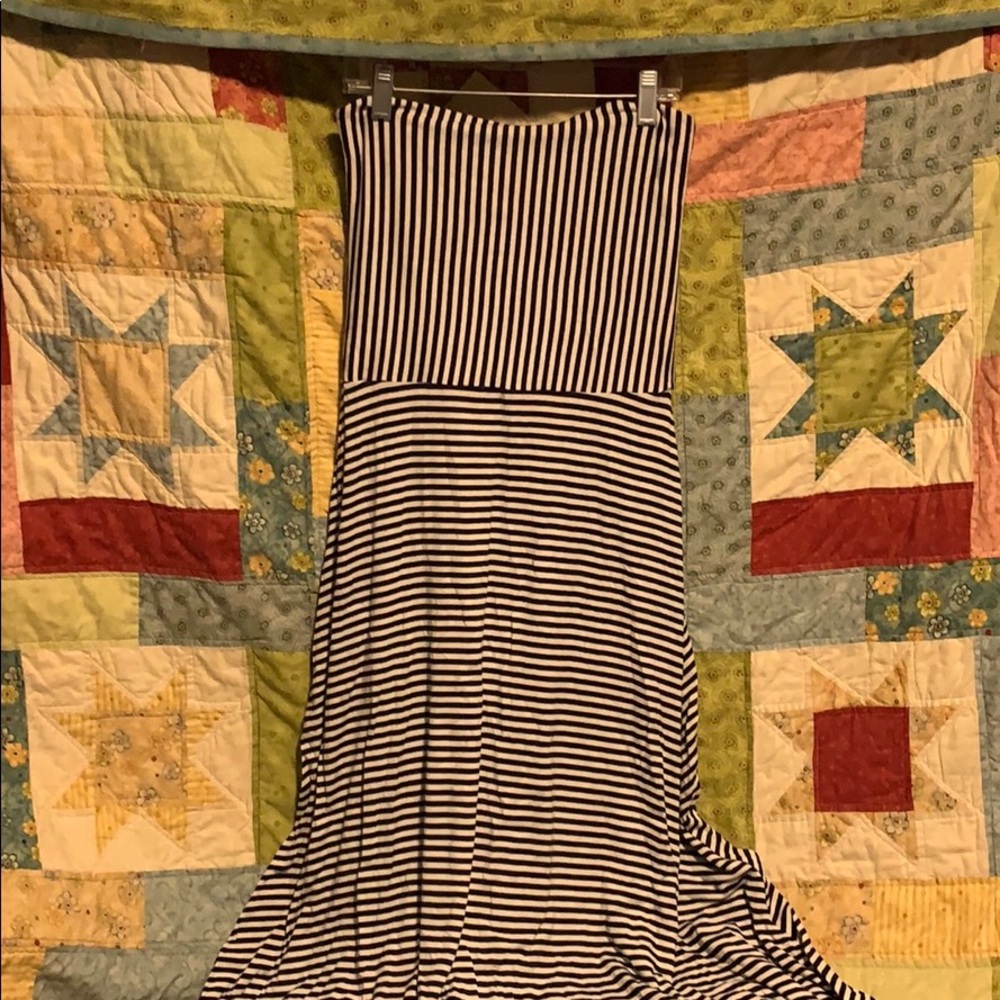 Versatile, striped, strapless dress